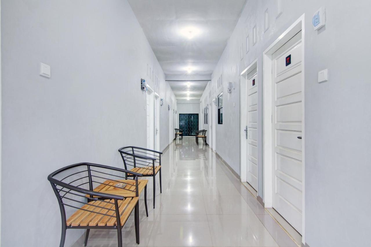 Oyo 90704 Nabila Residence Syariah Padang  Ngoại thất bức ảnh