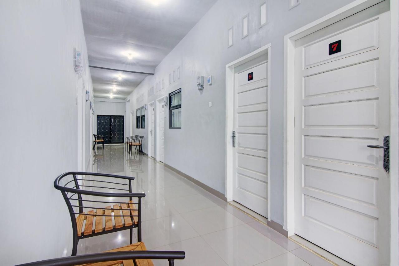 Oyo 90704 Nabila Residence Syariah Padang  Ngoại thất bức ảnh