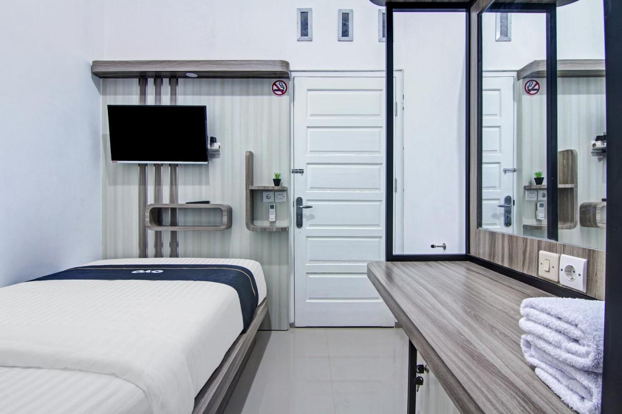 Oyo 90704 Nabila Residence Syariah Padang  Ngoại thất bức ảnh