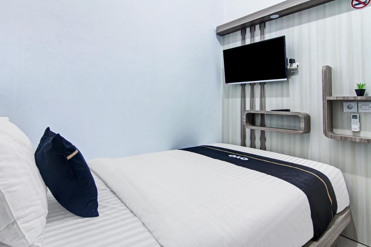 Oyo 90704 Nabila Residence Syariah Padang  Ngoại thất bức ảnh